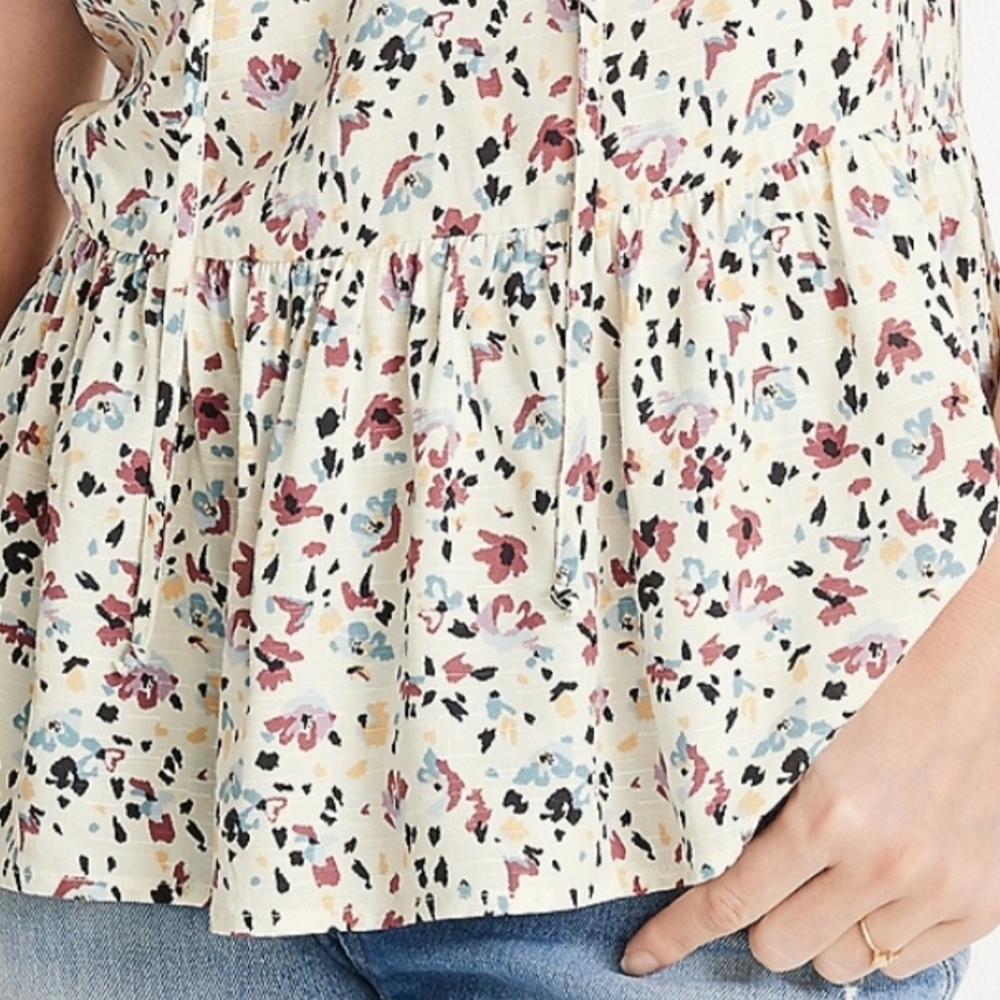Maurices FloralPeplumCamisole Top Adj.Straps Lrg Cream BlueLav. Tan Drk Blu - Picture 3 of 7